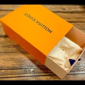 Black LV shoes size 10 US men very nice fit never worn